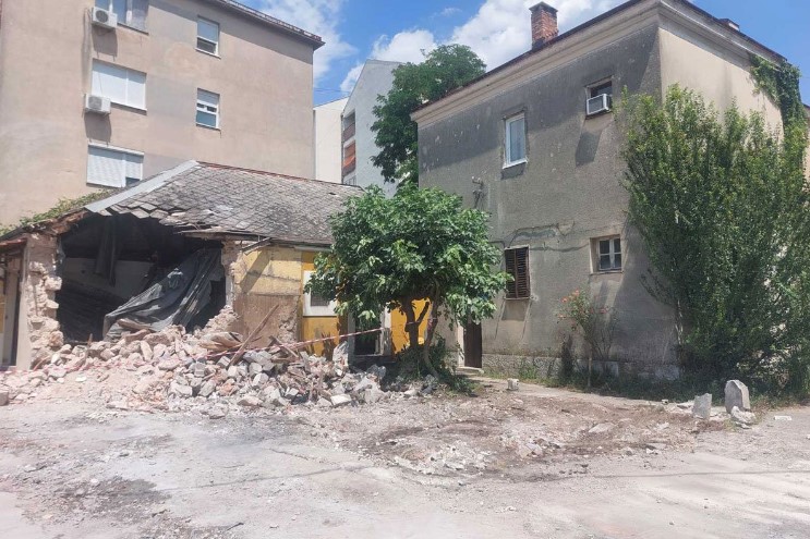 Investicija od 30.000 KM u Trebinju: Uklonjeni objekti, počinje gradnja parkinga