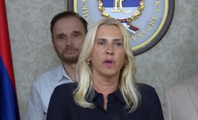 Reakcije nakon ročišta Dodiku i Lukiću: Tužilaštvo BiH glumi u predstavi koju je režirao Šmit