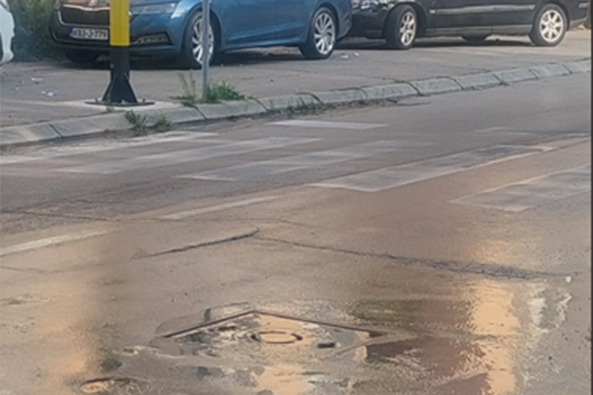 Danima ista slika: Voda teče centrom Banjaluke VIDEO