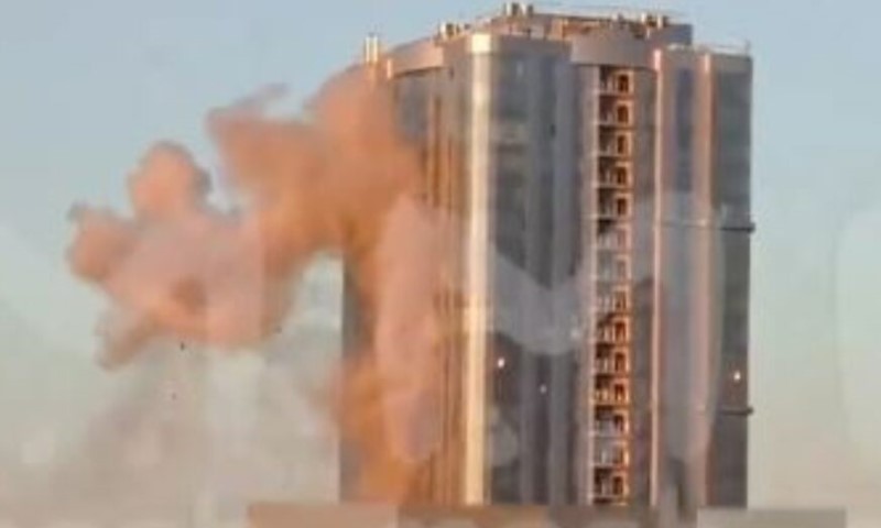 Rat bez milosti: U Saratovu dronovima bombardovane stambene zgrade, ima povrijeđenih VIDEO
