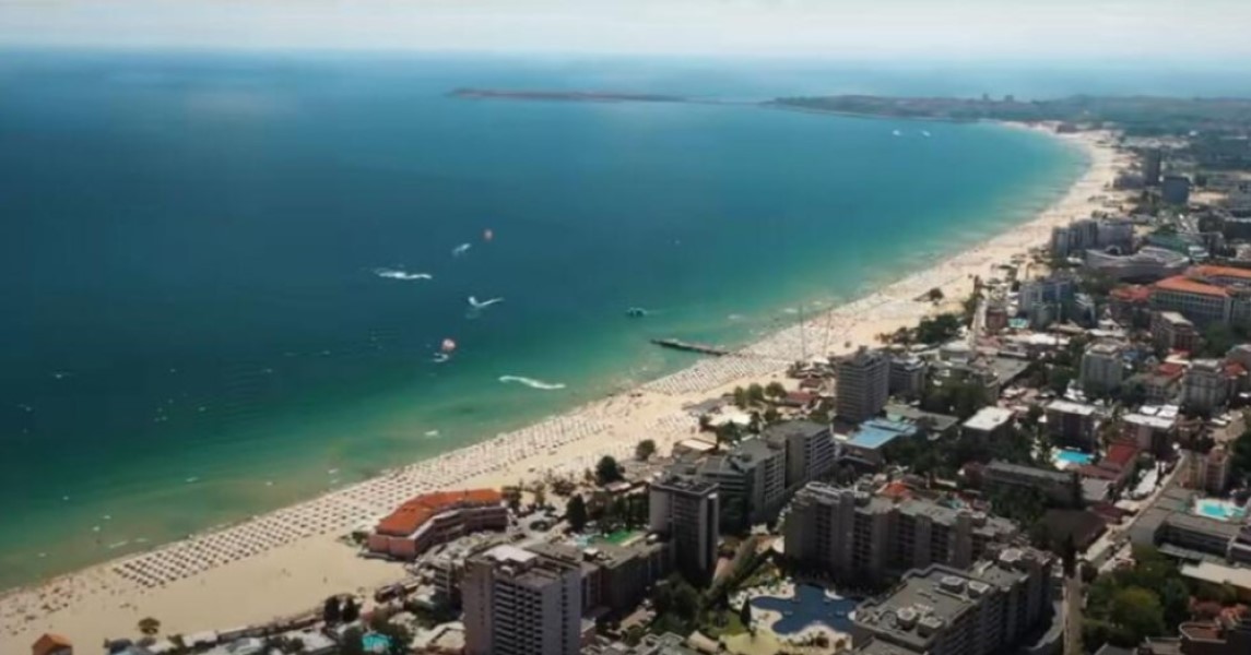 Noćenje košta 23 evra, a giros 4: Srbi otkrili “novu” destinaciju za ljetovanje