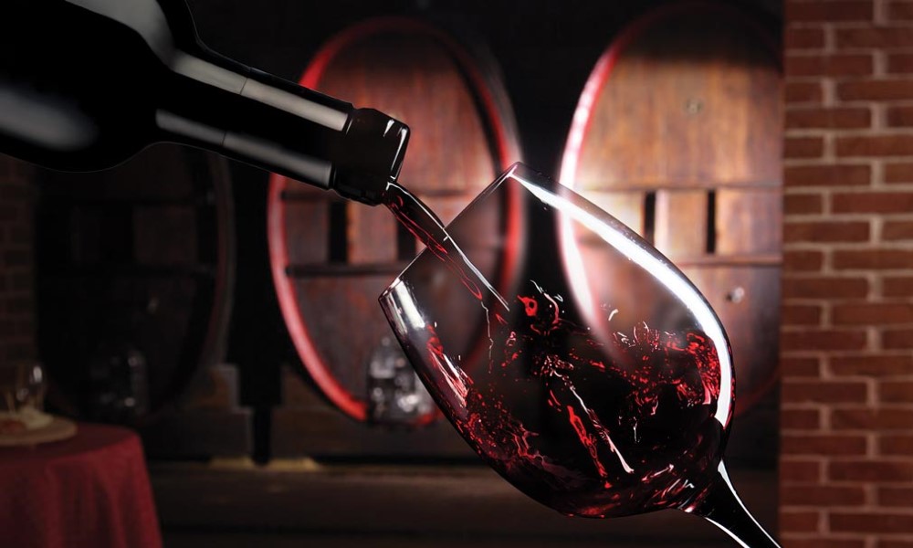 Raskrinkani kriminalci: Falsifikovali vino i prodavali boce po cijeni do 15.000 evra