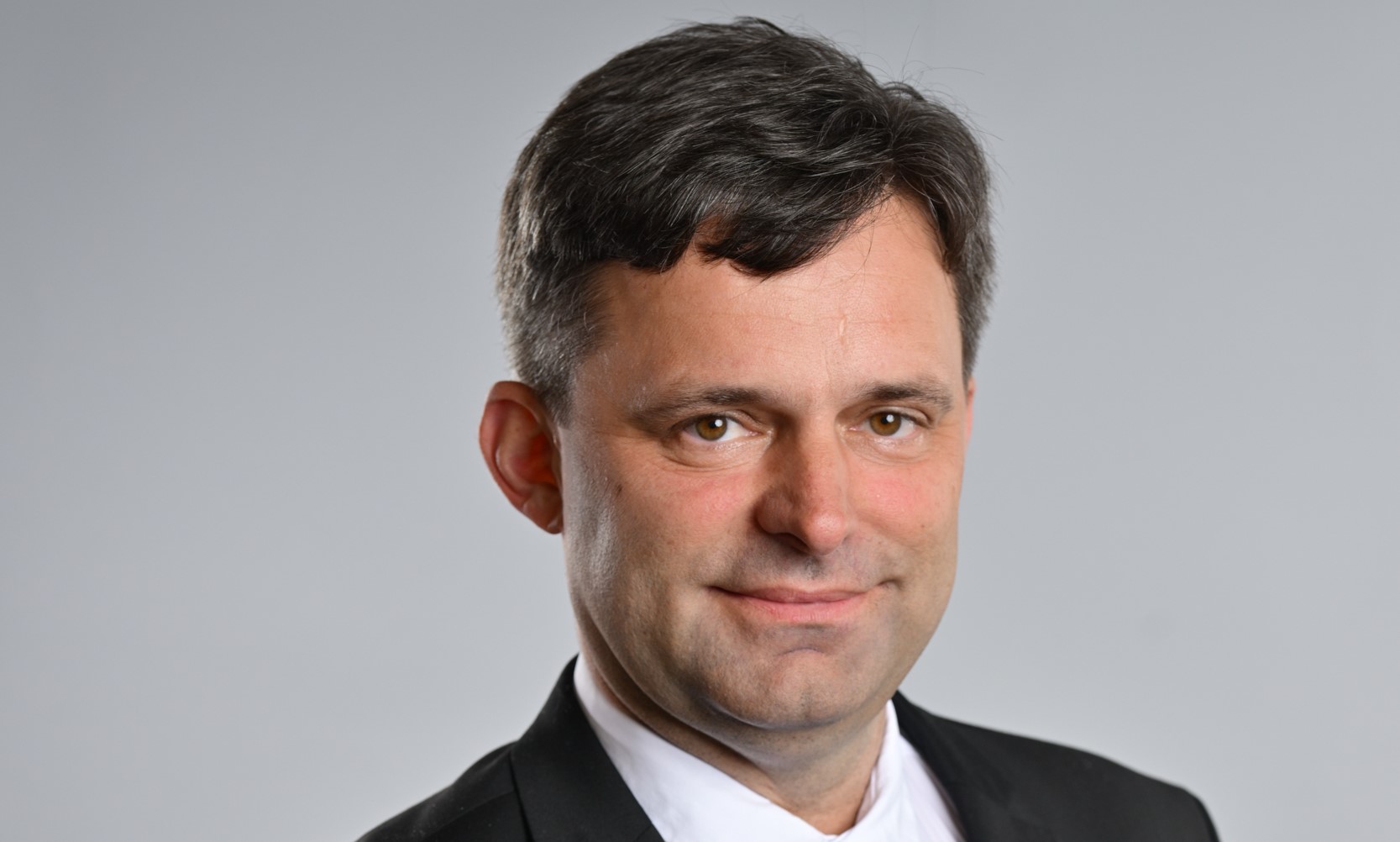 Damir pustio glas na predizbornom skupu: Pogledajte kako je kandidat DEMOS-a podigao atmosferu VIDEO