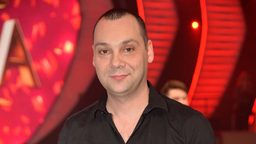 U rukama više nije bilo mjesta: Darko Filipović bakšiš lijepio na čelo FOTO