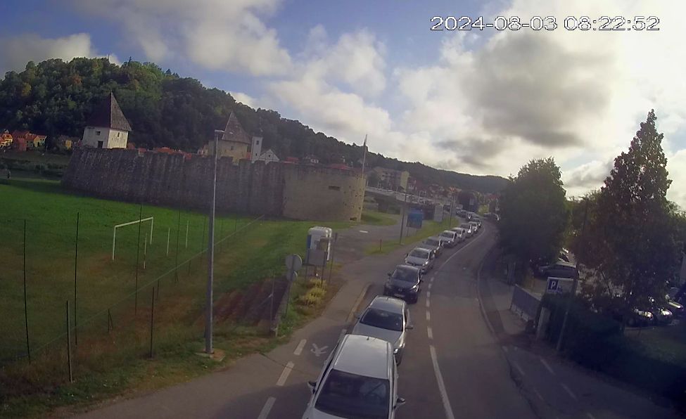 Duža čekanja na granici sa Hrvatskom i Crnom Gorom