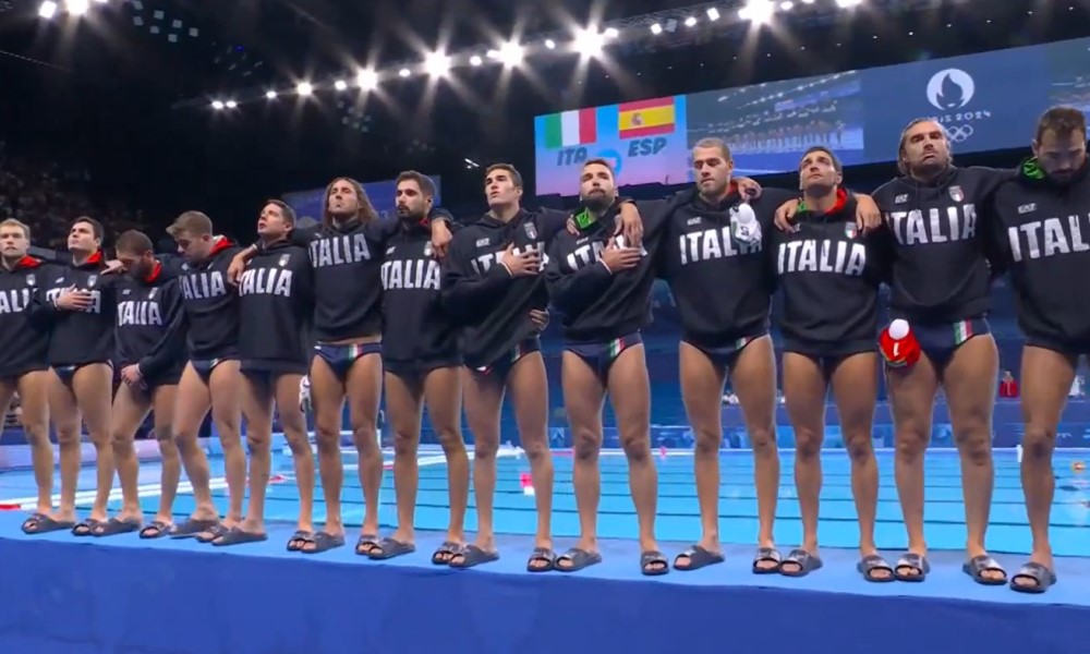 Italijani ponizili organizatore OI: Publika stala na stranu Azura VIDEO