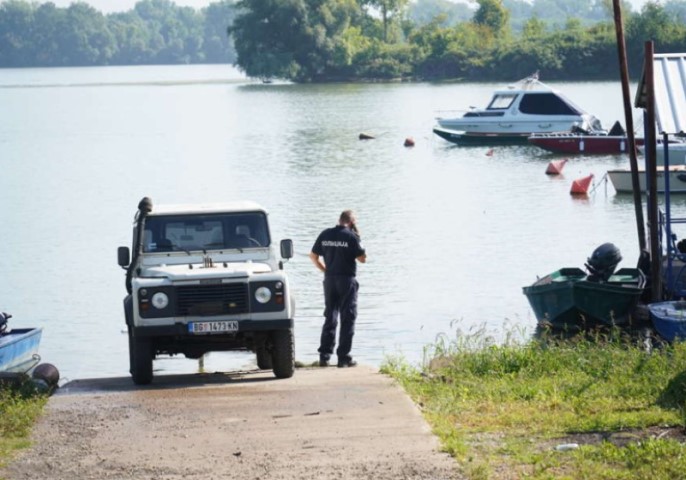 Tragičan epilog na kraju: Dječak se davio u rijeci, sestra skočila da ga spasi, ali ih je voda povukla u dubinu