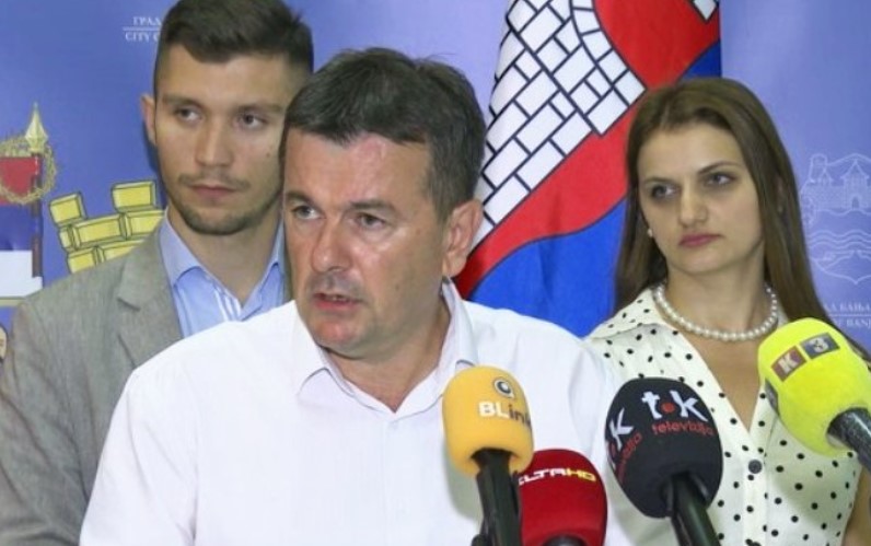 Majkića zateklo pitanje: Ne zna kada su čišćeni bazeni u Vodovodu