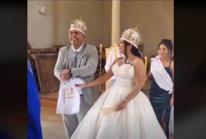 Urnebesna scena: Mladoženja se razvalio od smijeha na vjenčanju, pop ga zamalo otjerao VIDEO