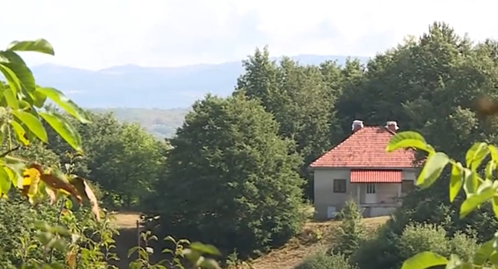 Još nije identifikovan: Tijelo ubijenog u nevesinjskom selu niko ne preuzima