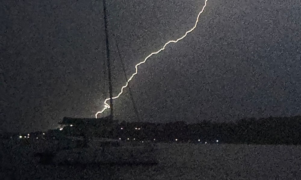 Vjetar razbio jedrilicu: Snažno nevrijeme pogodilo Hrvatsku FOTO/VIDEO