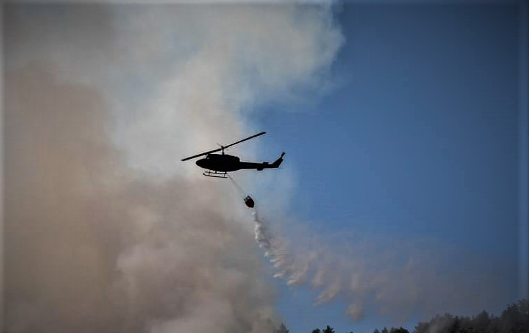 Traži se pomoć helikoptera OS BiH: Veliki požar kod Maglaja, i stanovništvo učestvuje