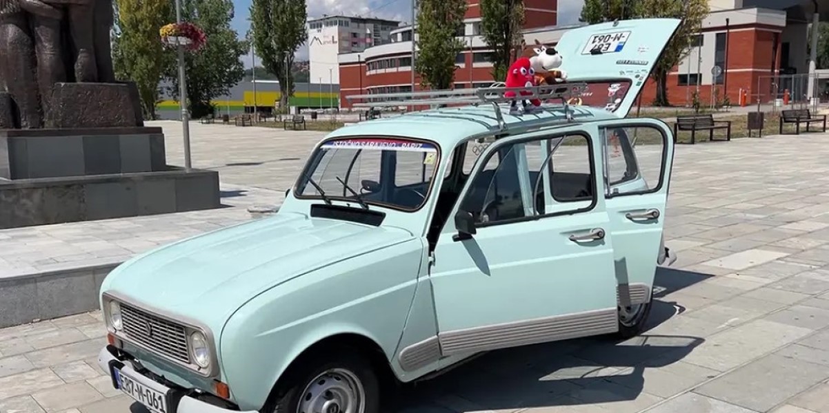 Fantastična priča: Otac i sin oldtajmerom se otisnuli na avanaturu od Pariza do Jahorine i nazad FOTO