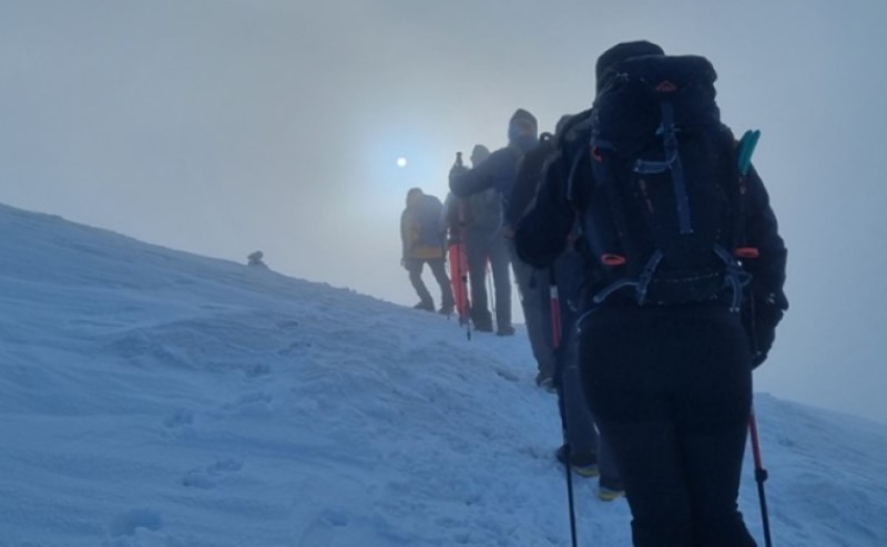 Podvig proslavljen – kako i dolikuje: Kozaračko kolo na najvišem vrhu Turske FOTO