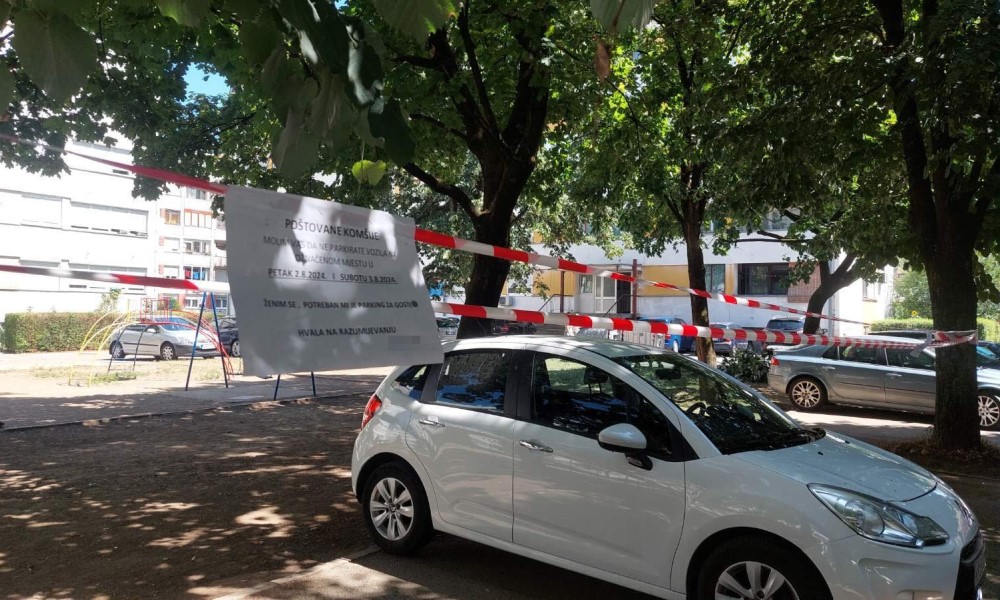 Banjalučanin ostavio poruku komšijama: Ženim se, potreban mi je parking FOTO
