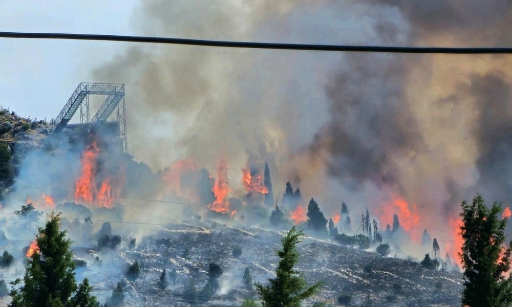 Drama iznad Mostara: Veliki požar na brdu Fortica FOTO