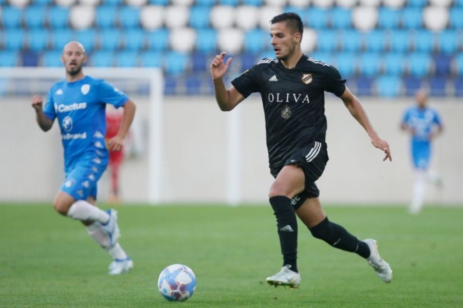 Sada je i zvanično: Stefan Kovač potpisao za Partizan