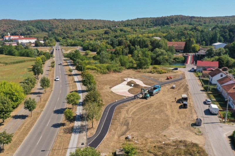 Niče nova zelena oaza u Banjaluci: Ovdje je zasijala prva sijalica na Balkanu FOTO