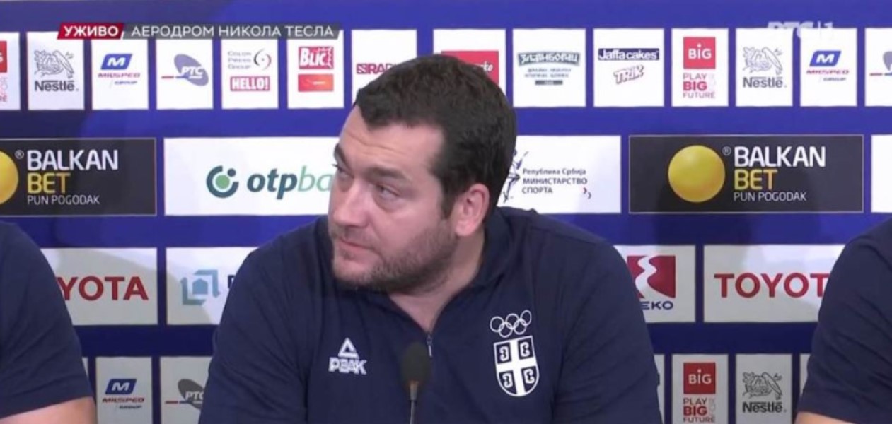 Vaterpolisti Srbije dočekani uz taktove “Otpisanih”: Selektor odmah odgvorio jakim riječima