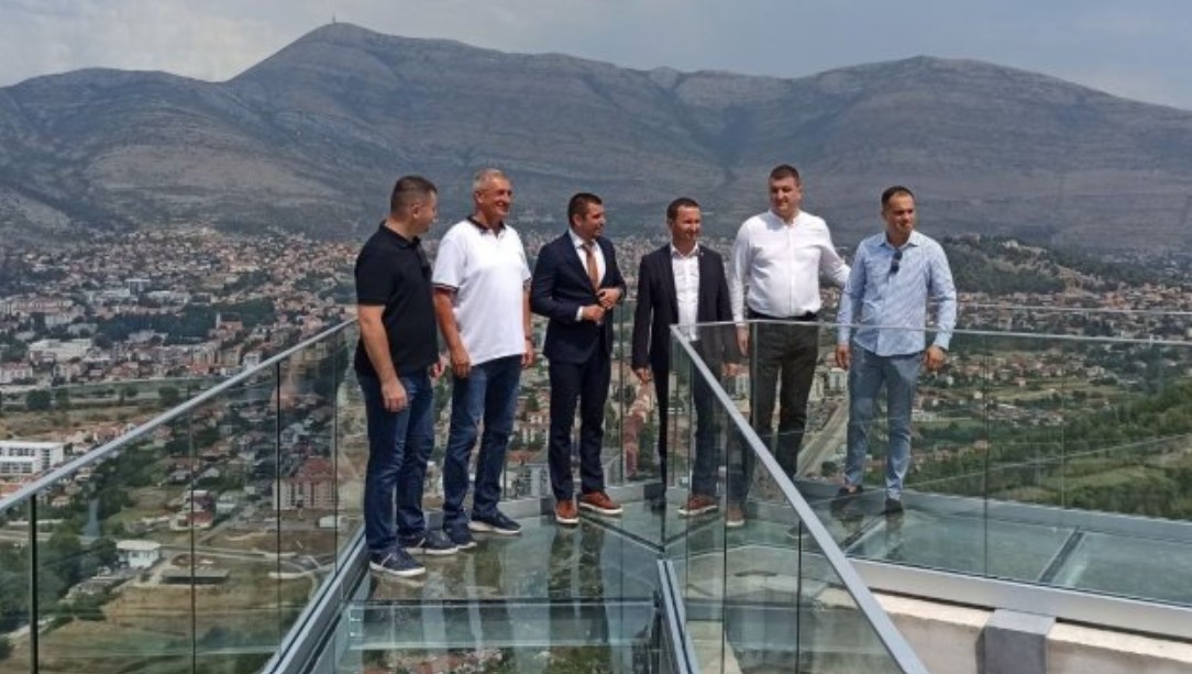 Nova atrakcija za turiste: U Trebinju otvoren stakleni vidikovac