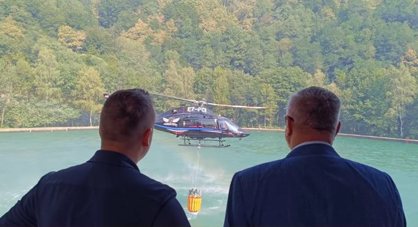 Višković stigao na Tjentište: Obilazi lokacije koje je zahvatio požar VIDEO