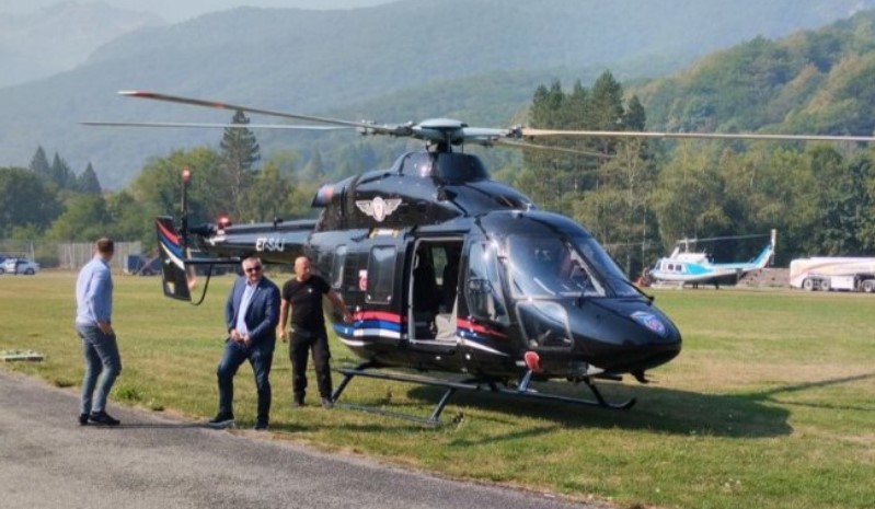Višković poručio sa Tjentišta: Zahvaljujući helikopterima Srbije i Srpske ugašen požar