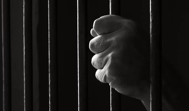 Pijan uzeo kuhinjski nož i izbo čovjeka: Jednomjesečni pritvor zbog pokušaja ubistva