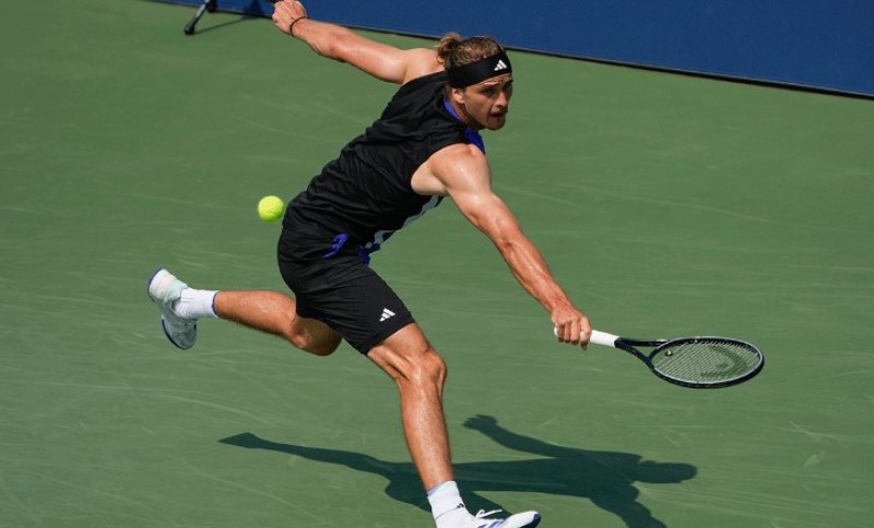 Zverev pobijedio Rubljova na završnom turniru u Torinu