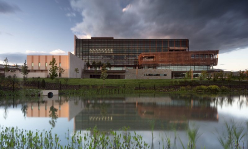 Ambasada SAD poručila: Duboko smo razočarani zbog jednostranih akcija Vlade u Prištini