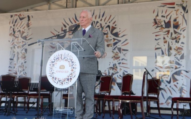 Bećković na manifestaciji 59. “Kočićev zbor”: Kako vrijeme prolazi Kočić postaje sve veći