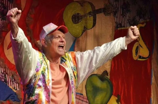 Branko Kockica se krstio u 79. godini: Svečani čin obavljen u crkvi u jednom beogradskom naselju