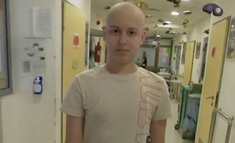 Tek mu je 16, a bori se za život! Damiru nedavno preminula majka, njemu se vratila leukemija