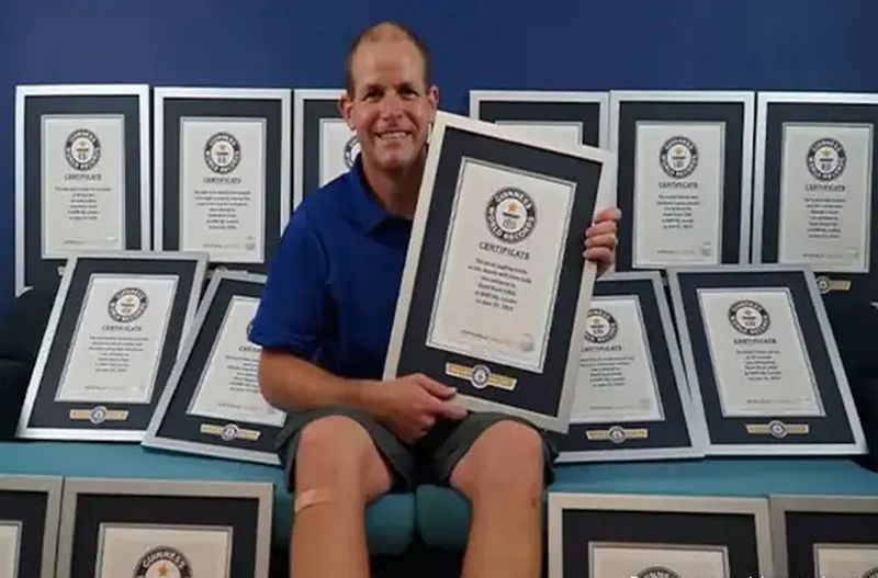 Nevjerovatno! Oborio 15 ginisovih rekorda u jednom danu VIDEO