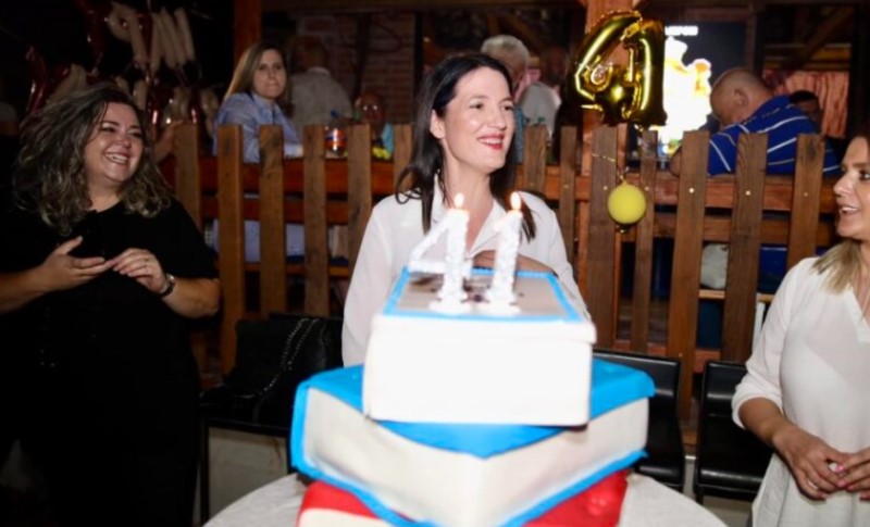 Zabava pod vedrim nebom: Jelena Trivić proslavila rođendan – želju izgovorila pred svima VIDEO/FOTO