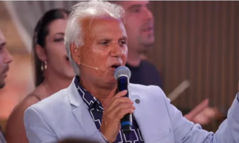 Ponuda koja se ne odbija: Muharem Serbezovski za 20.000 evra pjeva bogatom biznismenu