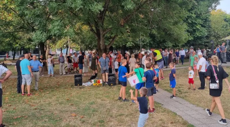 Novi protest u Banjaluci: “Želimo da zaštitimo svoj park” FOTO