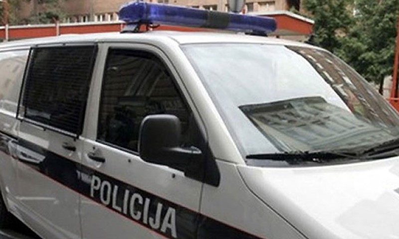 Teška noć u BiH! Pješak (64) podlegao povredama, stariji muškarac se ubio skokom sa zgrade