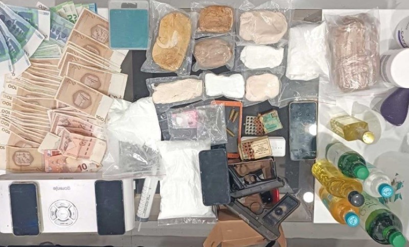 Akcija policije: Pretresena kuća, oduzeto 23 kilograma spida, pištolji i hiljade maraka