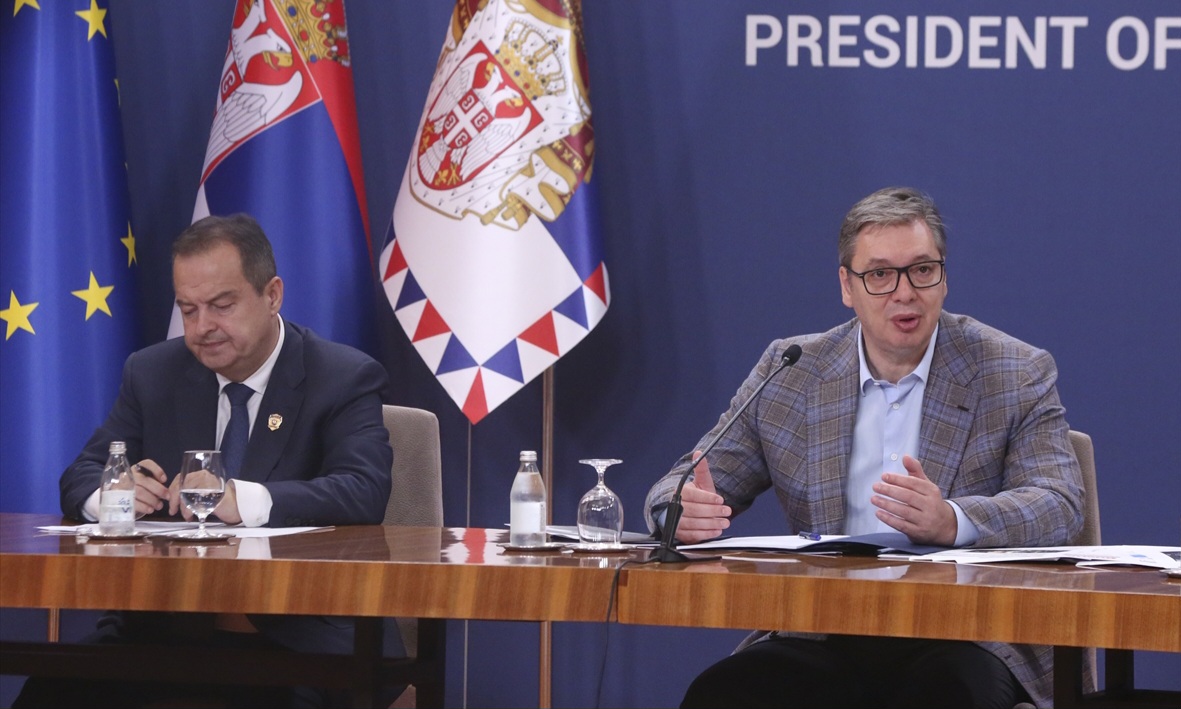 Vučić o protestima u Beogradu: Skup protekao demokratski, ali blokada pruga i puteva nakon toga nije