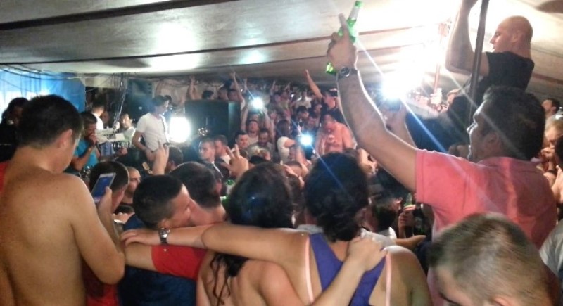 Na Kočićevom zboru najtraženiji konobari: Nude im se pozamašne dnevnice