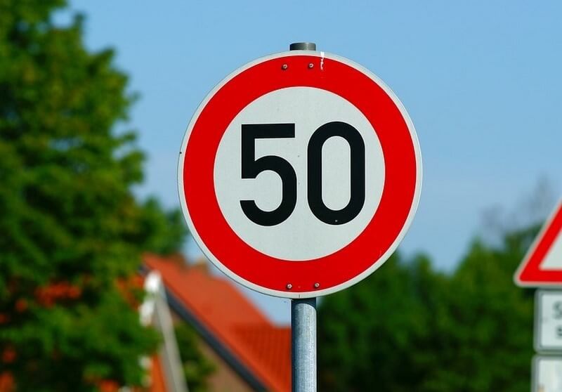 Tu je i stacionarni radar: Jedna od najprometnijih ulica u Banjaluci dobila znak o ograničenju brzine