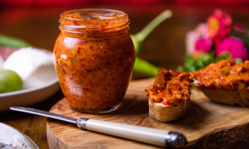 Iako na prvu izgledaju slično: Ovo je razlika između ajvara, pinđura i ljutenice