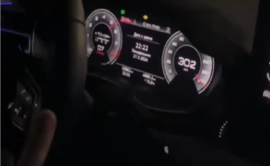 Olako izgubljen život: Audijem jurio 300 km/h, pa se zabio u šleper VIDEO