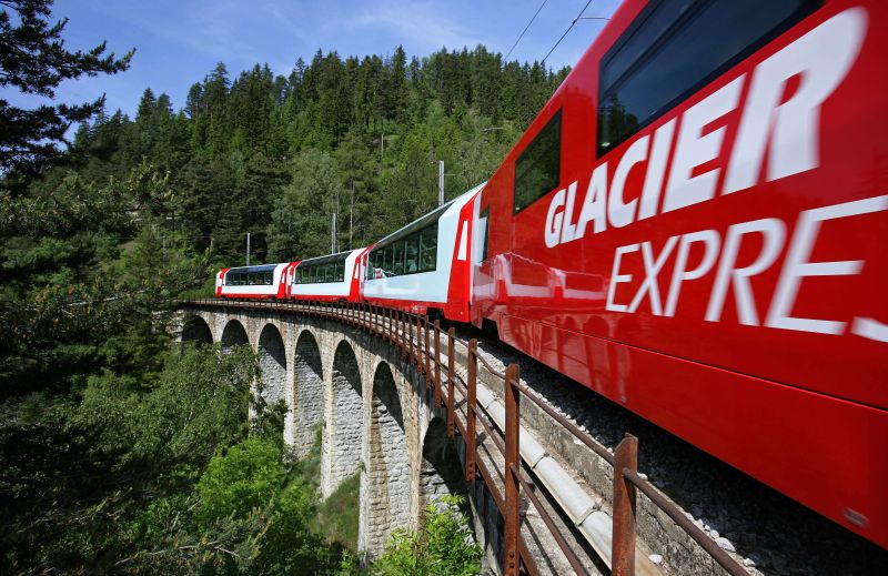 “Glacier Express”: Najsporiji ekspresni voz na svijetu VIDEO