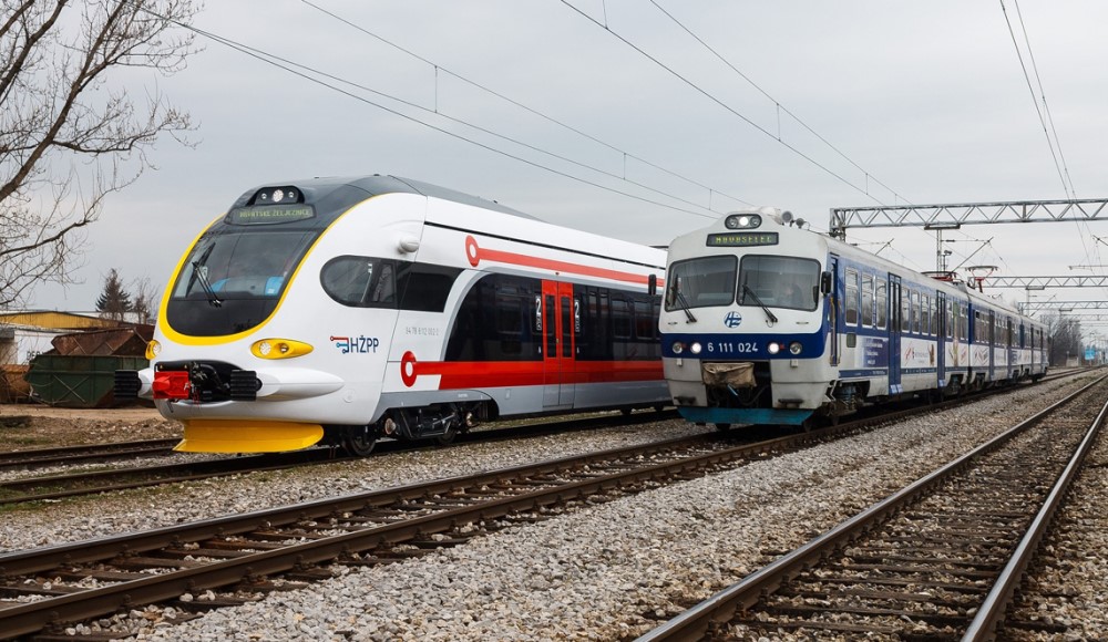 Užas! Voz naletio na maloljetnika