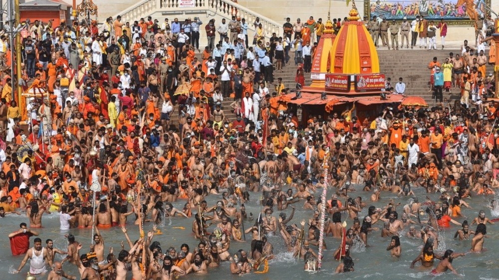 Ovo je ludost! Tokom ritualnih kupanja utopilo se 37 djece