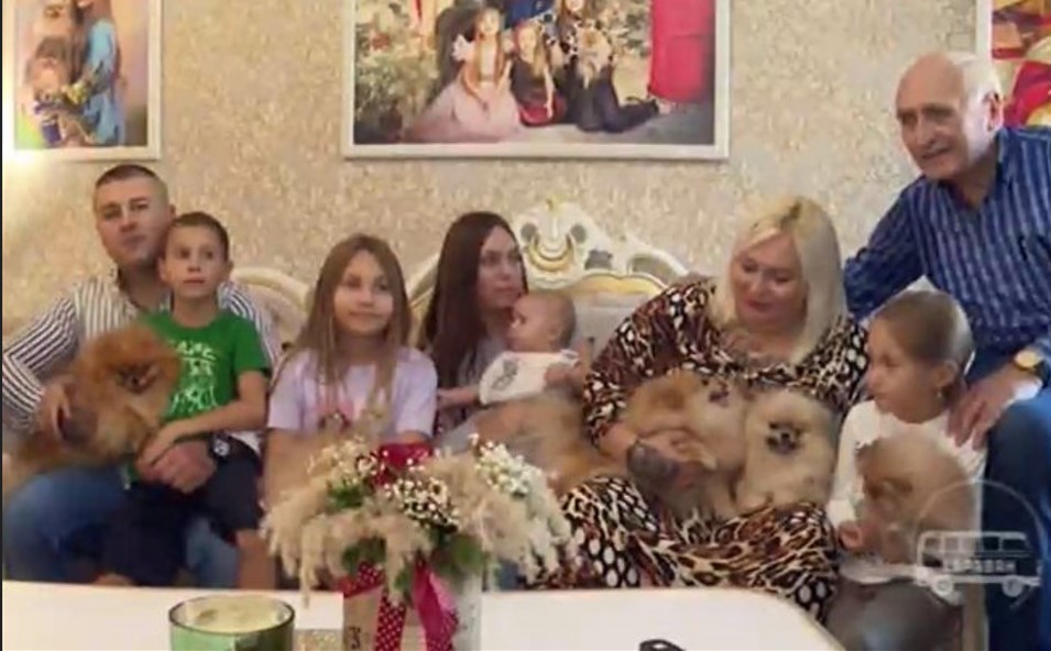 Gdje čeljad nisu bijesna, ni kuća nije tijesna: Darija Paspalj iz Banjaluke majka je šestoro djece