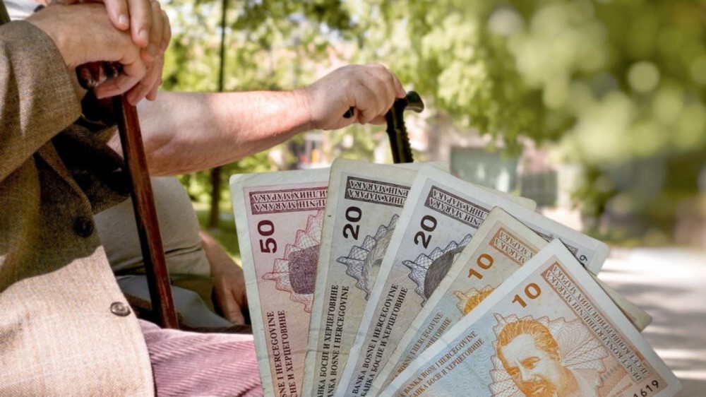 Dodik obećao oko šest, penzioneri traže deset odsto: Koliko će od prvog januara rasti penzije?