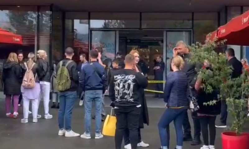 Mejl im promakao: Zaposleni prijetnje bombama prijavili tek nakon deset sati, a hiljade ljudi šetalo tržnim centrima