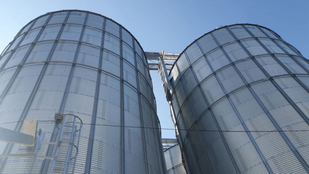 Nesreća na radnom mjestu: Muškarac upao u silos dubok oko 18 metara